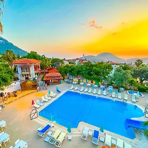**** Hotel Zehra Tatil Koeyue Turkije